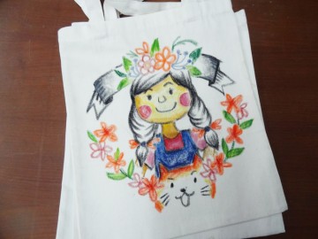 ลงลายกระเป๋าผ้า เพื่อศูนย์เด็กด้อยโอกาส VOLUNTEER TO PAINT BAG for Children Center