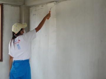 ทาสี บ้านหลังแรกและขุดสระเลี้ยงเป็ด ให้ คนไร้บ้าน Volunteer to paint house for homeless people in Thailand