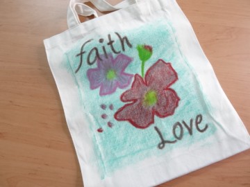 อาสาลงลายกระเป๋าผ้า เพื่อศูนย์เด็กด้อยโอกาส 28 ม.ค. Volunteer to Paint Bag to Raise Fund for Children Center in Thailand