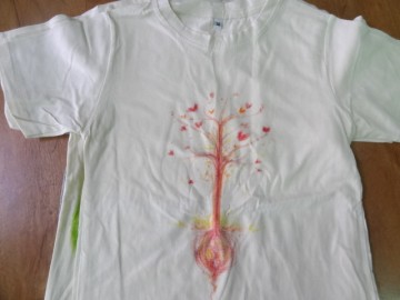 อาสาเขียนศิลป์บนเสื้อเพื่อผู้ป่วยเรื้อรัง 13 ส.ค. T-Shirt Painting to support chronic patients