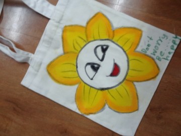 อาสาลงลายกระเป๋าผ้า เพื่องานพัฒนาเด็ก 17 กพ.  Volunteer to Paint Bag to Raise Fund for Child Development