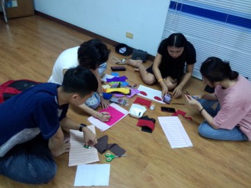 อาสาสมัครหมอนหนุนอุ่นรัก12 ส.ค. 61 Volunteer to Produce pillow for Disadvantaged Preschoolers in Thailand Aug 12, 18